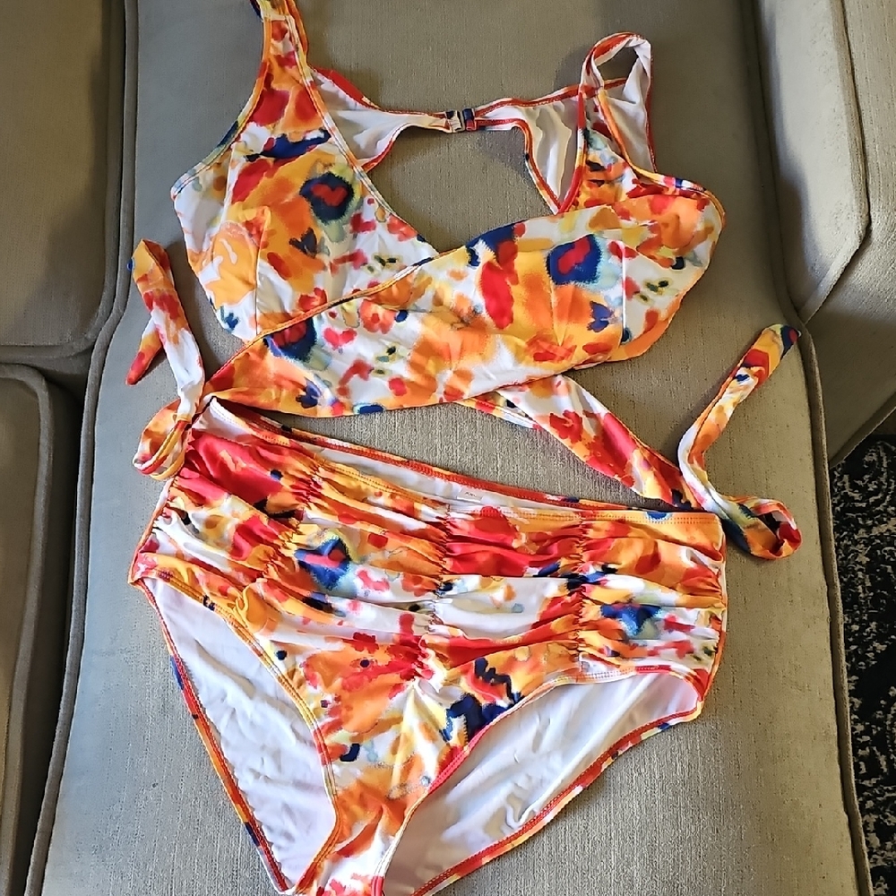Colorful Floral Swimsuit Set Size XXL